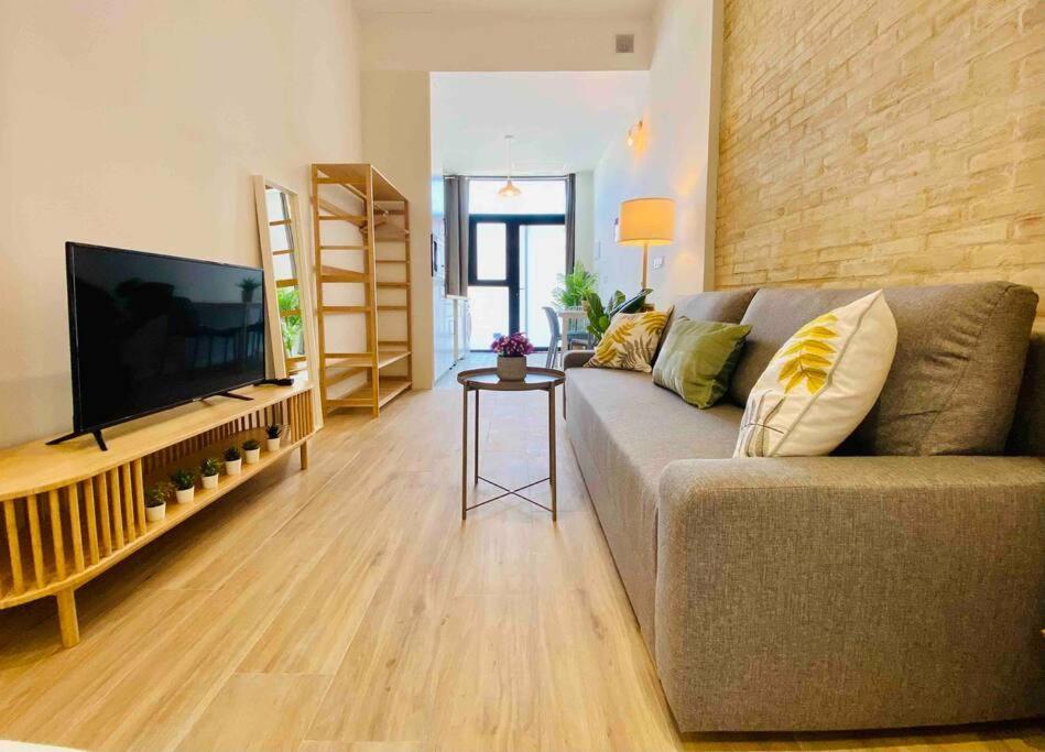 Beautiful Flat Next The Beach Валенсия Экстерьер фото